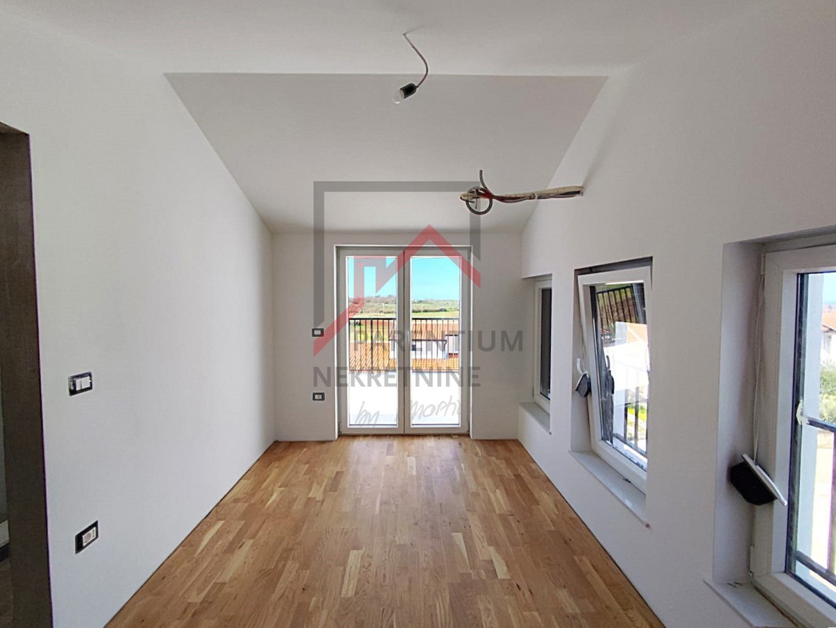 Istria, Parenzo - Casa bifamiliare vicino a Parenzo - nuova costruzione con vista panoramica