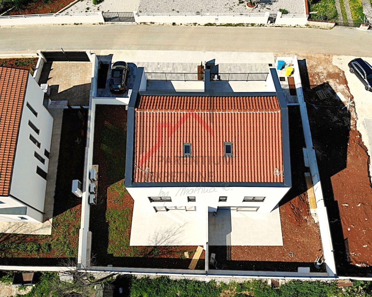 Istria, Parenzo - Casa bifamiliare vicino a Parenzo - nuova costruzione con vista panoramica