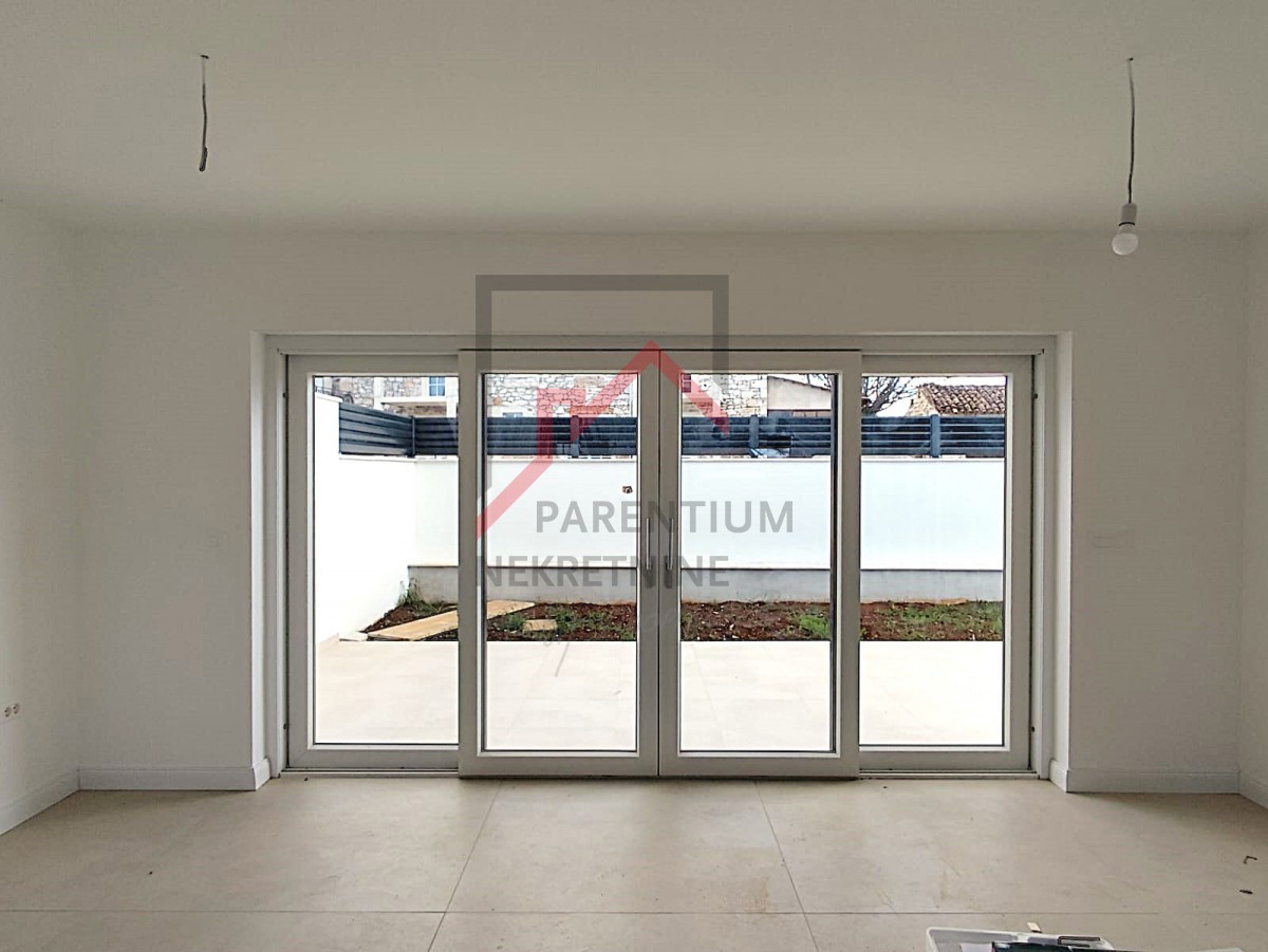 Istria, Parenzo - Casa bifamiliare vicino a Parenzo - nuova costruzione con vista panoramica