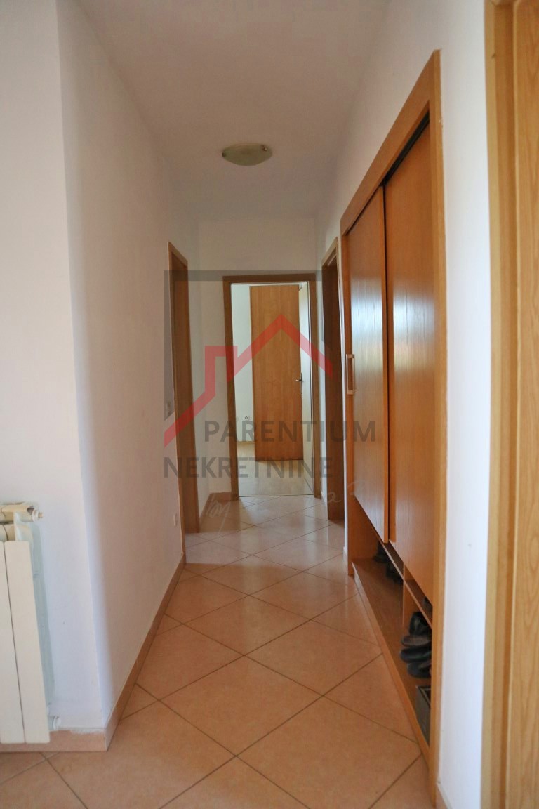 Zona Parenzo, casa con 3 unità abitative
