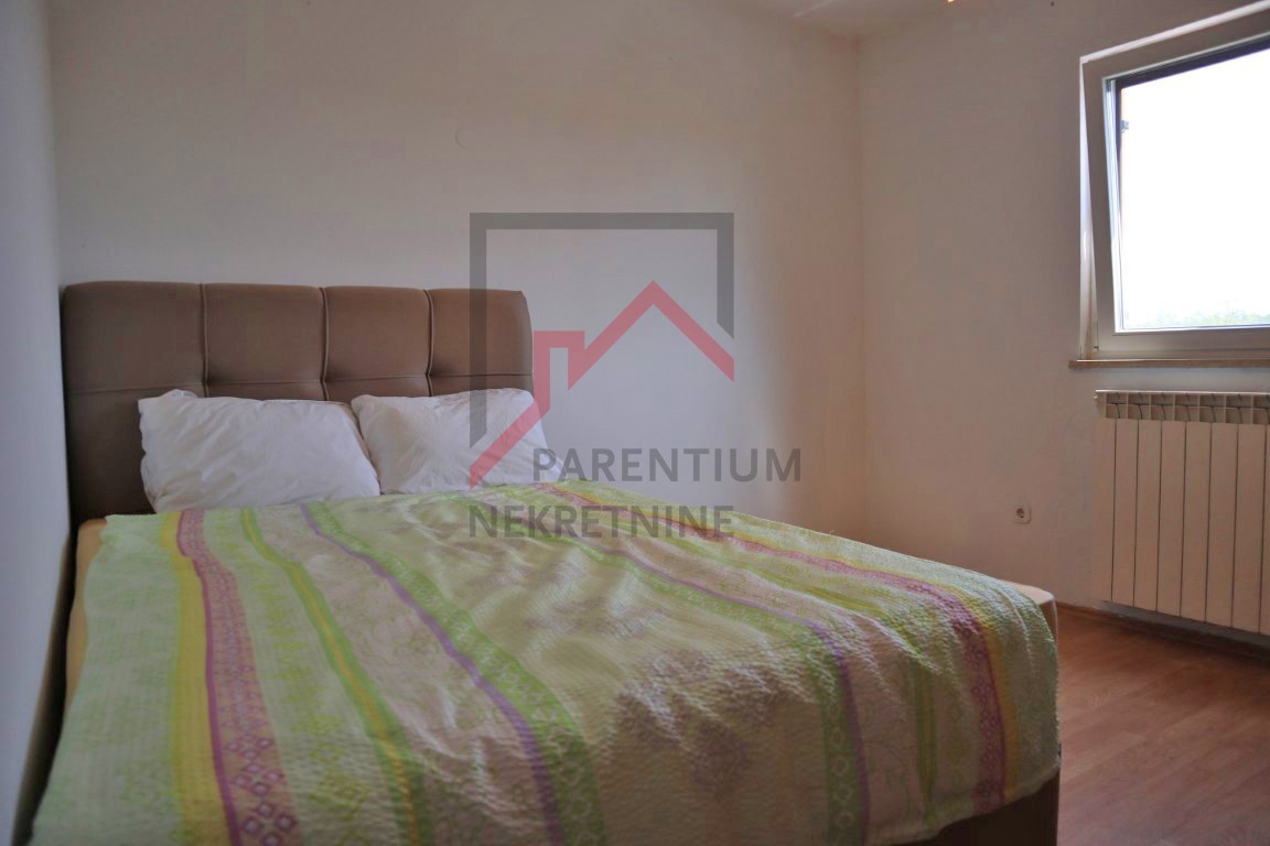 Zona Parenzo, casa con 3 unità abitative