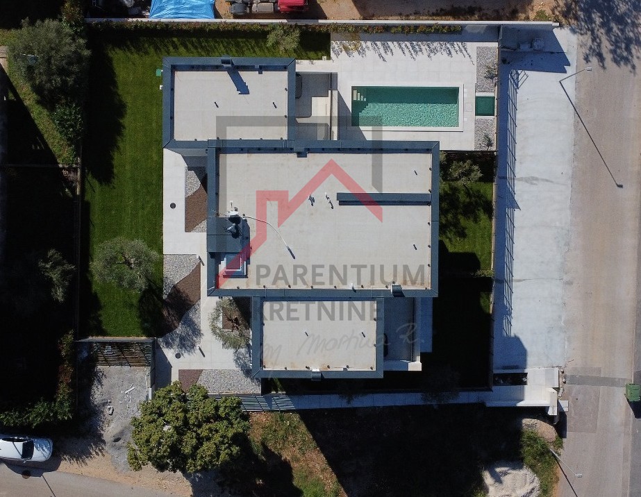 Parenzo, Casa a Schiera di Lusso con Vista Mare!