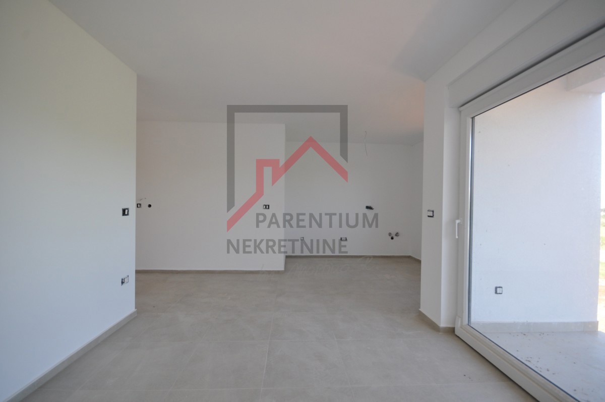 Poreč, dintorni, appartamento con due camere da letto in una nuova costruzione.