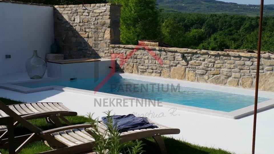Istria, Montona - Casa di design in pietra con vista su Montona