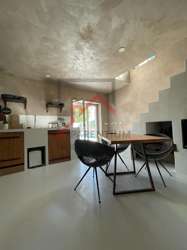 Istria, Montona - Casa di design in pietra con vista su Montona