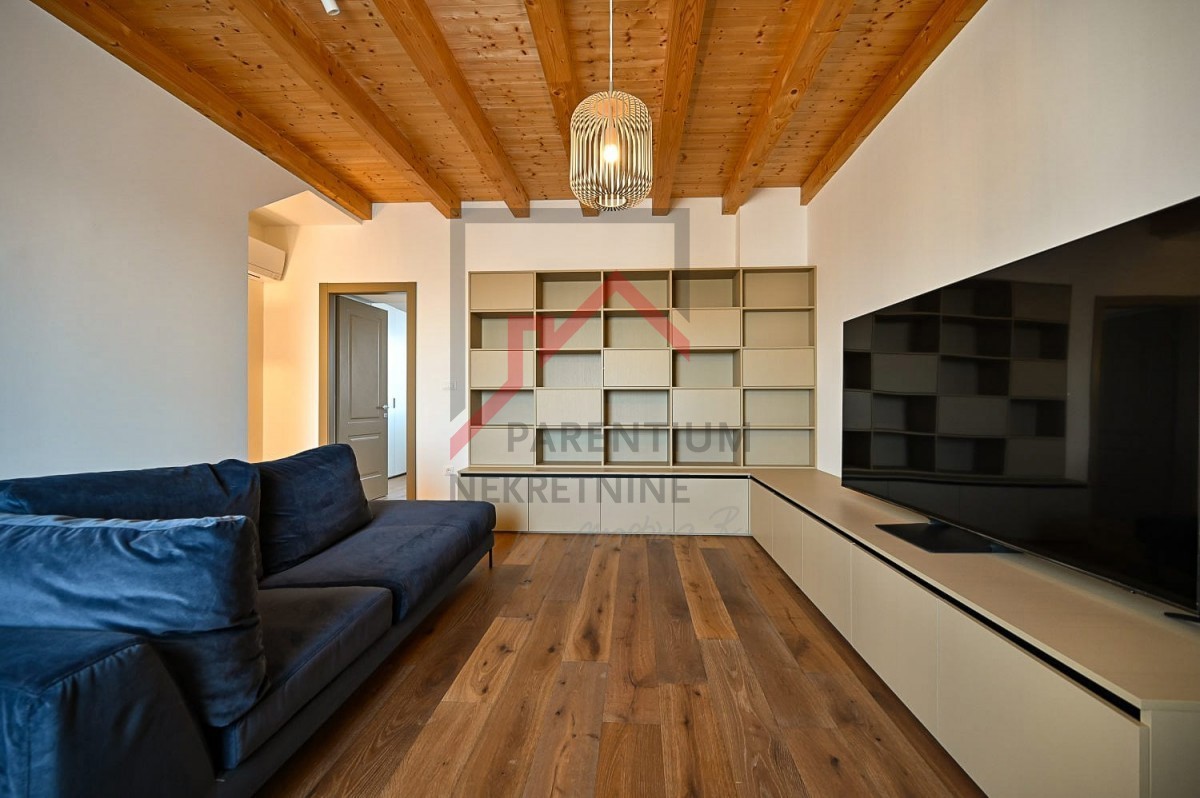 Istria, Cittanova - Casa in pietra ristrutturata con vista mare