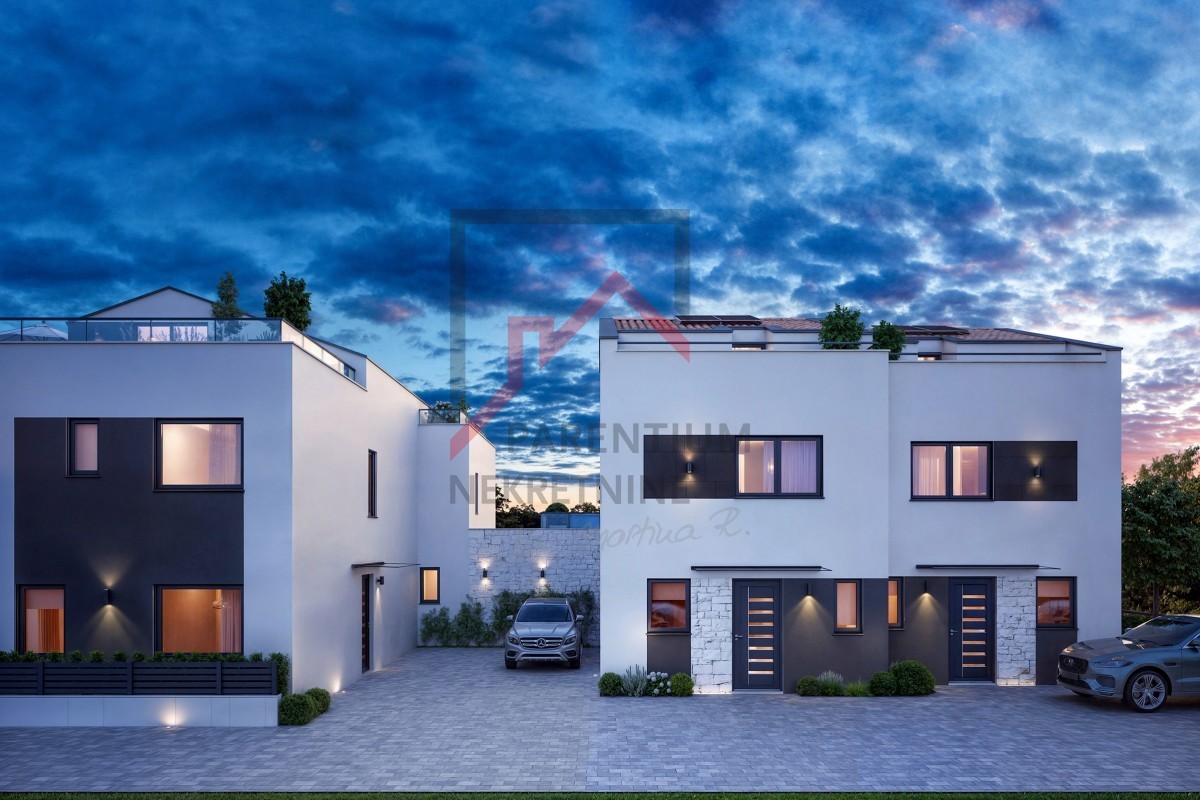 Istria, Parenzo - NUOVA COSTRUZIONE VICINO A PARENZO - Moderna casa bifamiliare su 3 piani, cortile e vista!
