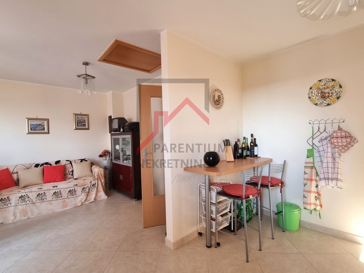 NOVIGRAD, Appartamento al 1° piano dell'edificio, vista mare