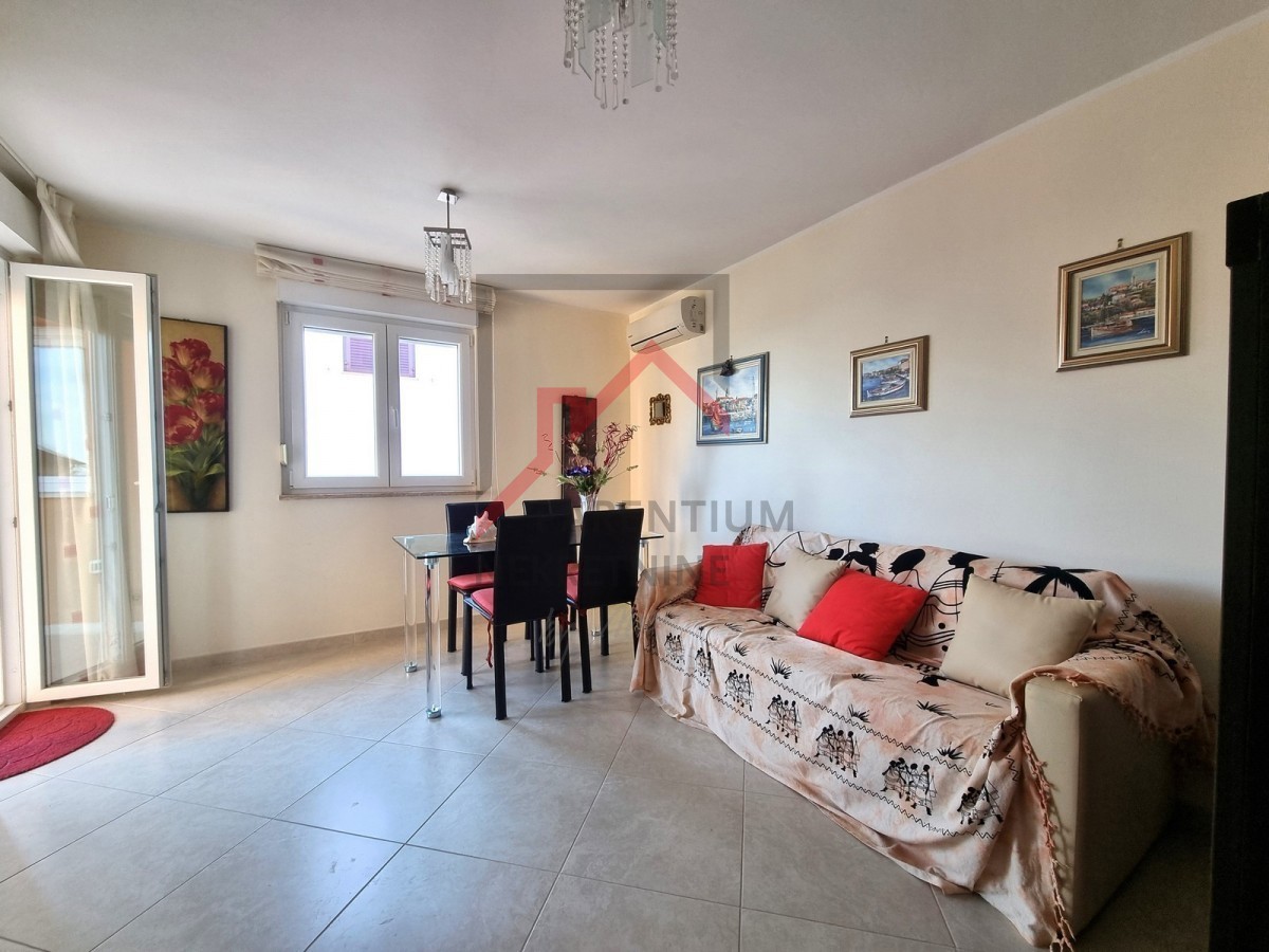 NOVIGRAD, Appartamento al 1° piano dell'edificio, vista mare