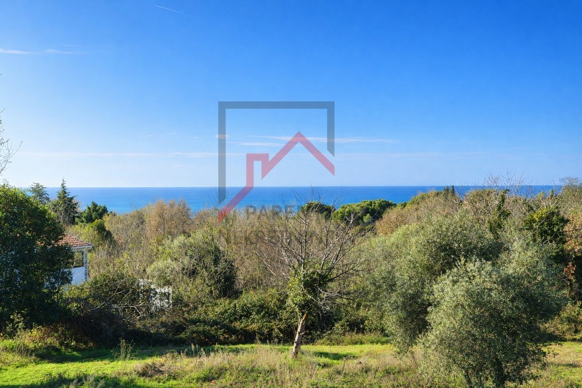 Villa con piscina, a soli 500 metri dalle prime spiagge.