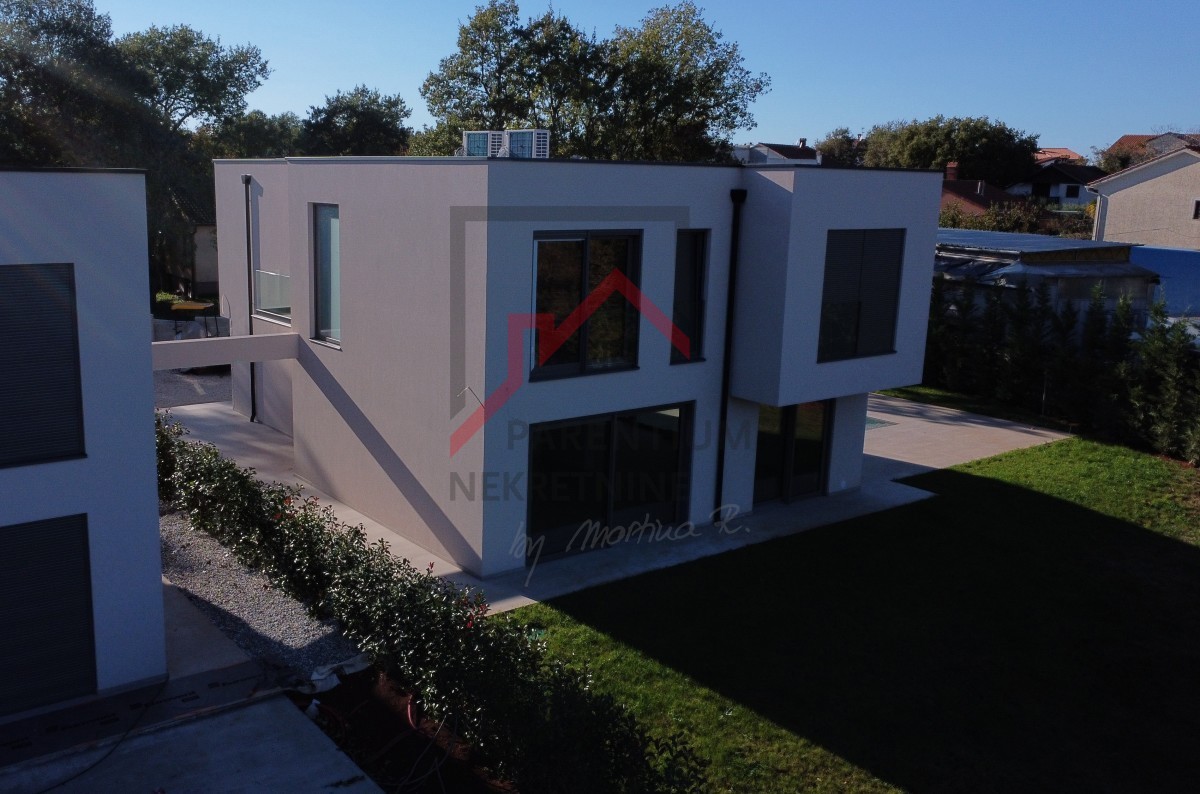 Casa moderna vicino alla città di Parenzo e al mare