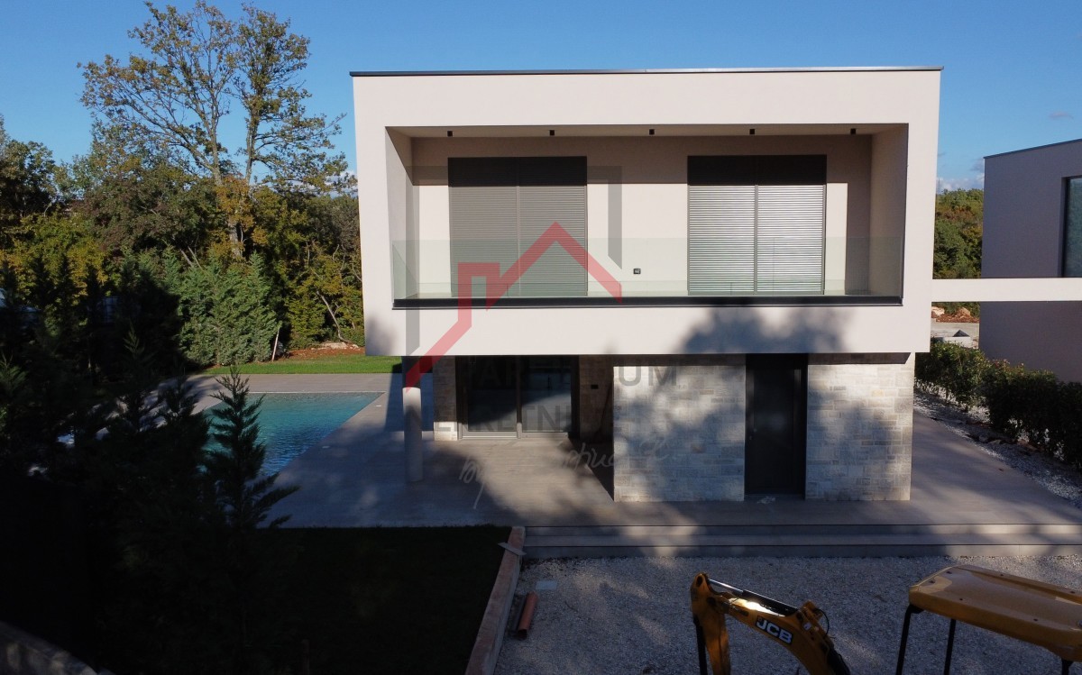 Casa moderna vicino alla città di Parenzo e al mare