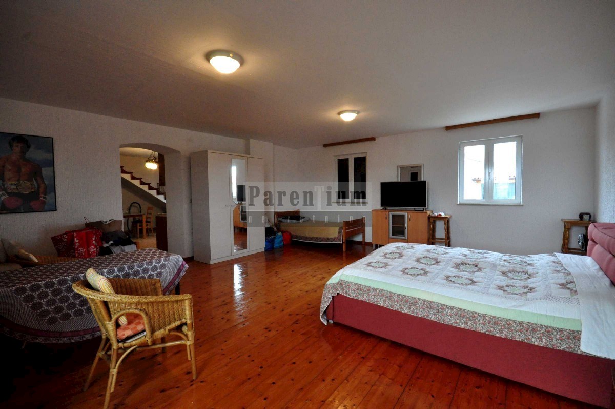 Bella casa in pietra ristrutturata