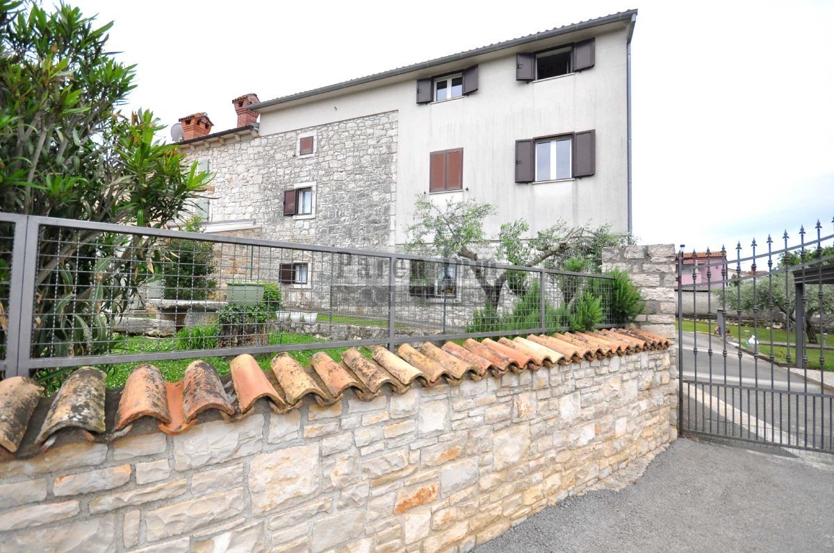 Bella casa in pietra ristrutturata