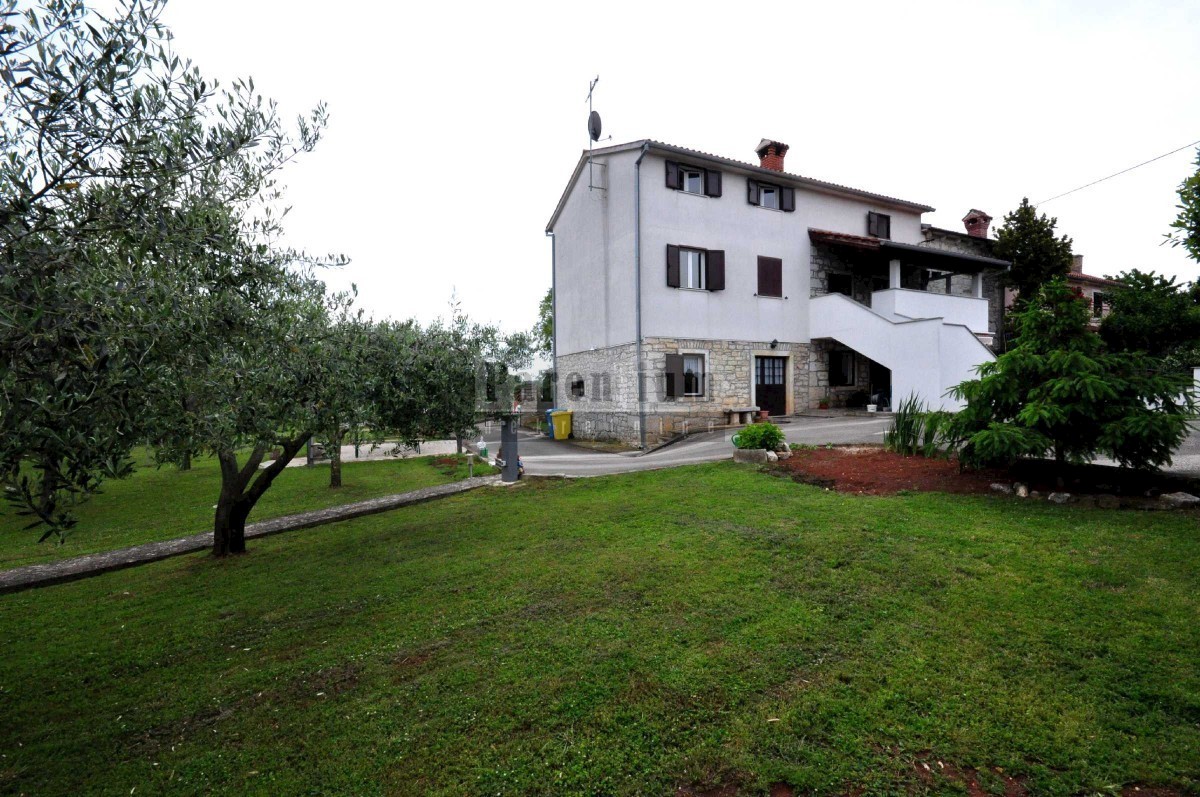 Bella casa in pietra ristrutturata