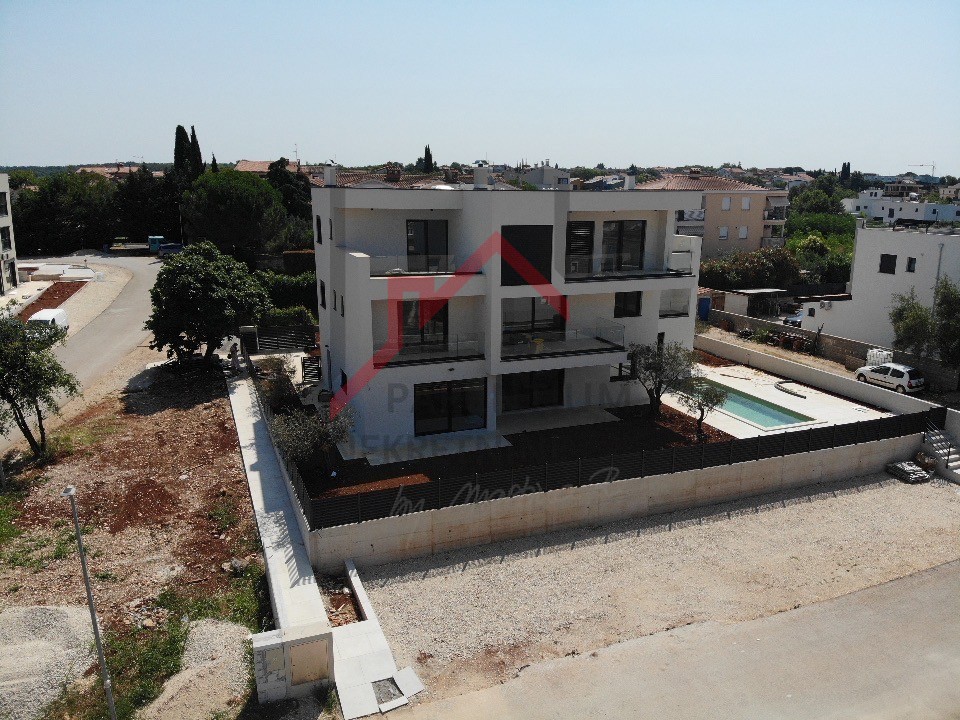Parenzo, appartamento esclusivo con giardino vicino al mare!