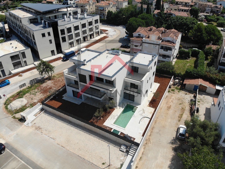Parenzo, appartamento esclusivo con giardino vicino al mare!