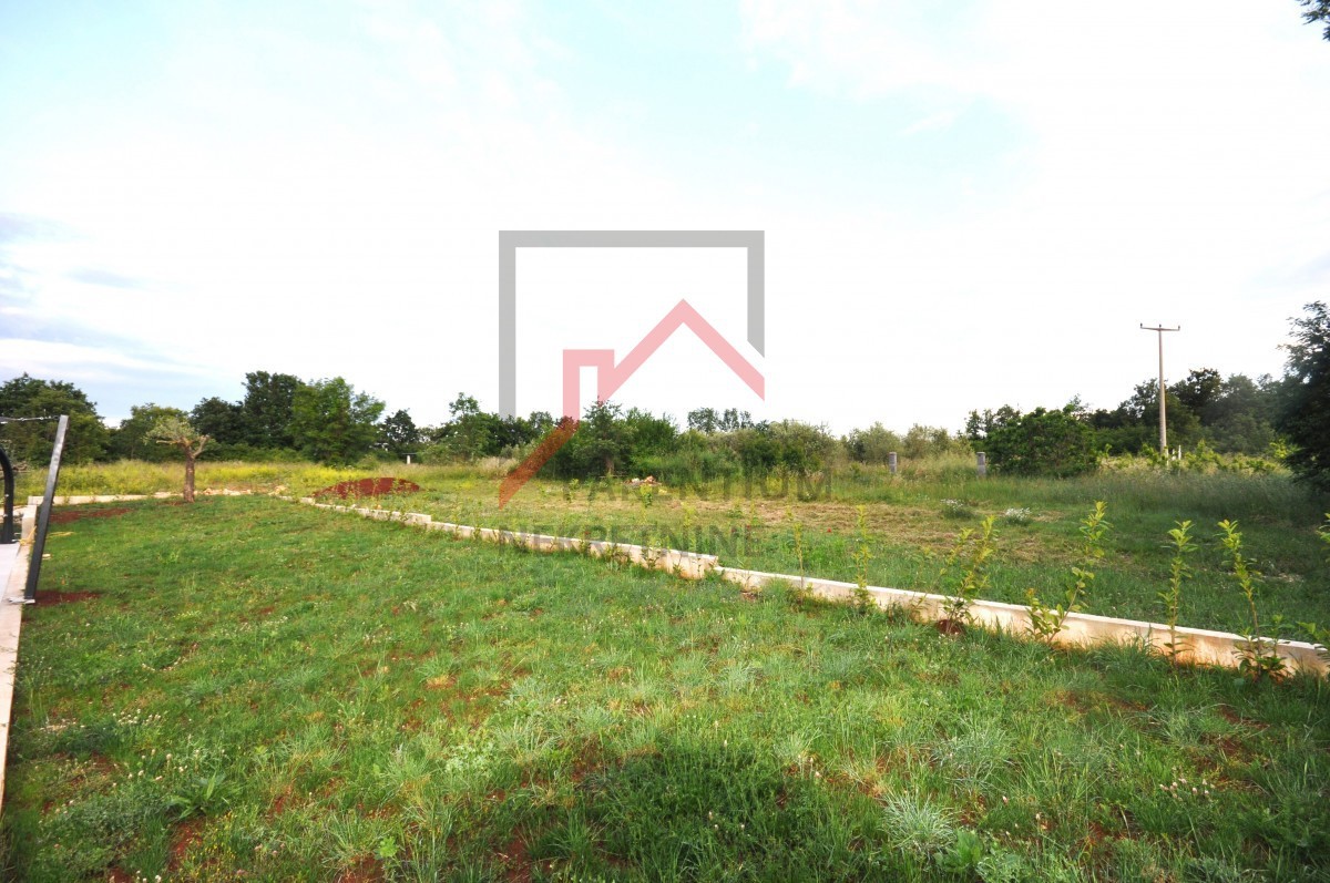 Casa con piscina ai margini del villaggio, con vista sulla foresta
