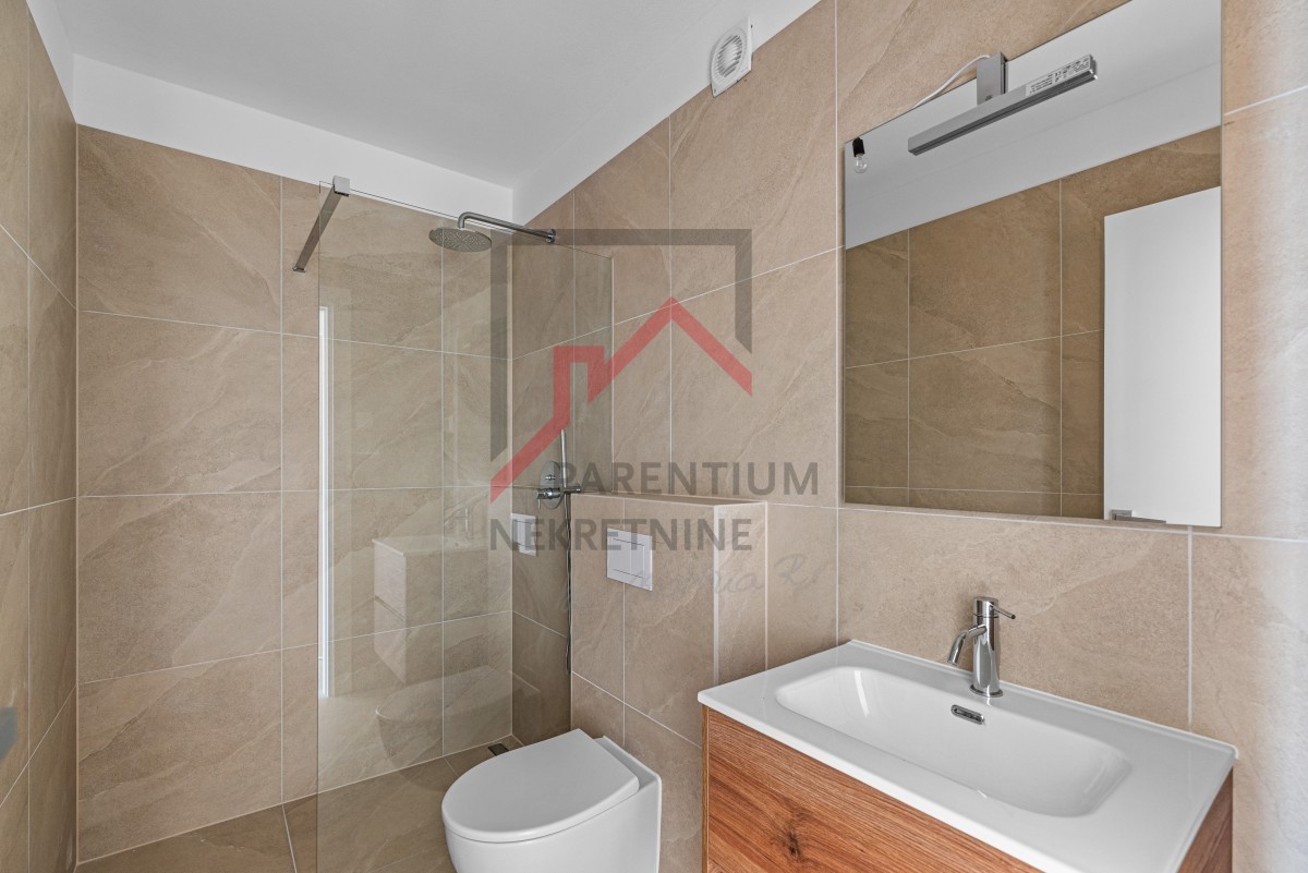 Istria, Cittanova – Lussuoso appartamento con una camera da letto e vista mare