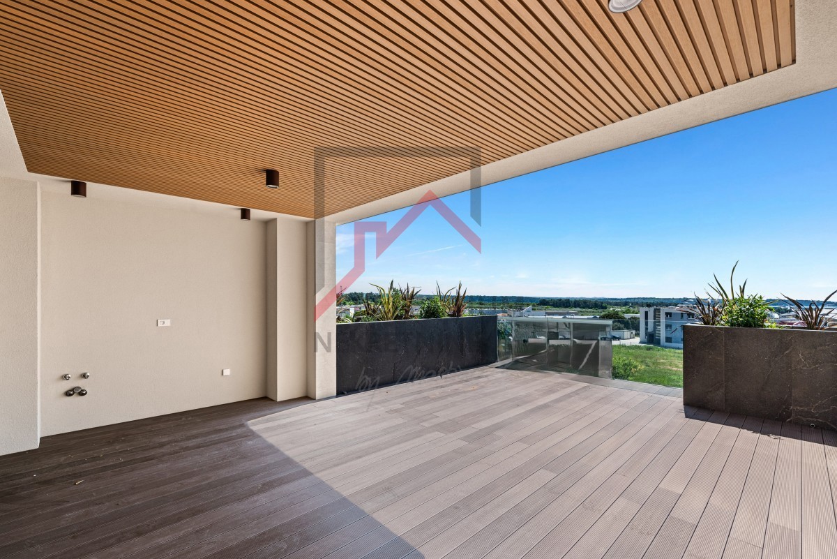 Istria, Cittanova - Appartamento con vista in un edificio di lusso