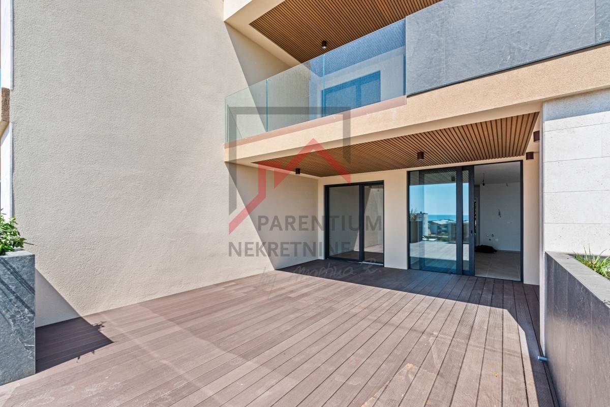 Istria, Cittanova - Appartamento con vista in un edificio di lusso
