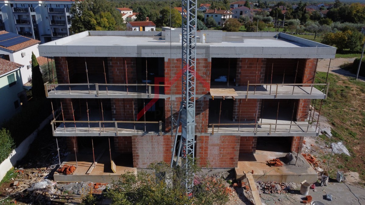 Nuova costruzione di qualità con vista mare e ampia terrazza in posizione tranquilla
