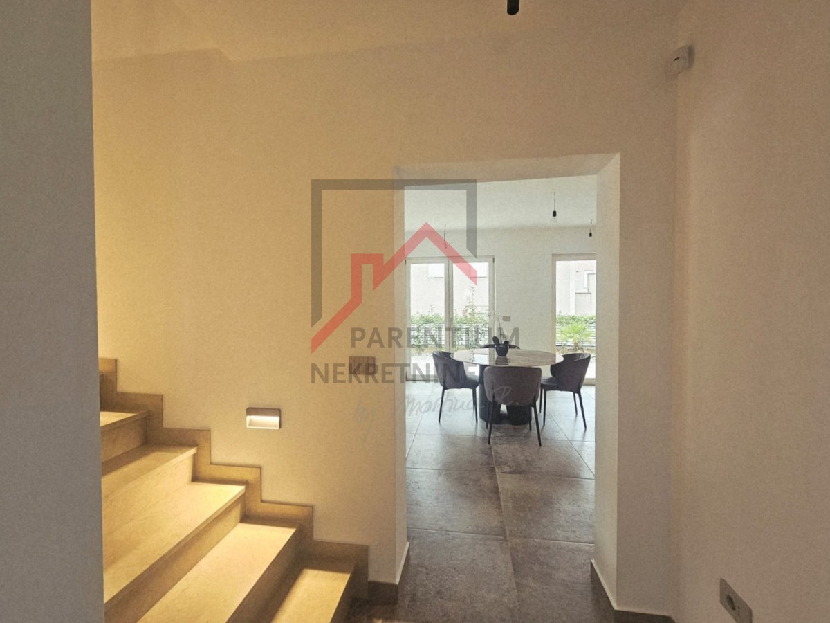 Funtana, grande opportunità, ottima posizione - casa arredata vicino al mare!!!