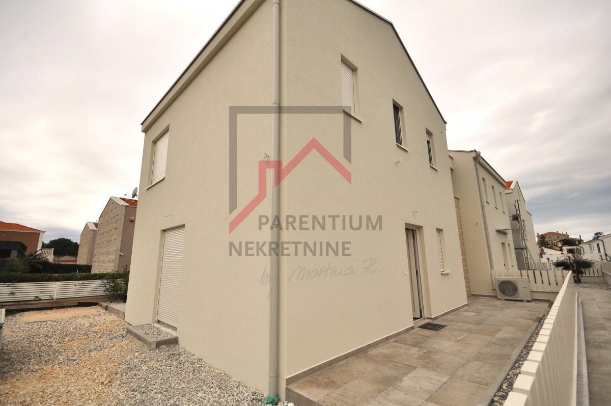 Funtana, grande opportunità, ottima posizione - casa arredata vicino al mare!!!