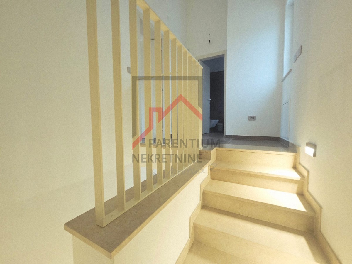 Funtana, grande opportunità, ottima posizione - casa arredata vicino al mare!!!