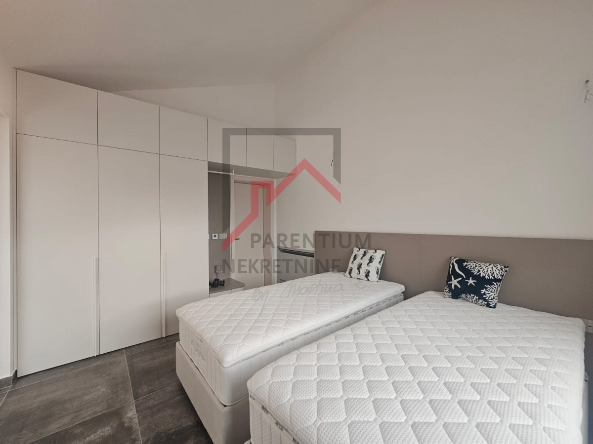 Funtana, grande opportunità, ottima posizione - casa arredata vicino al mare!!!