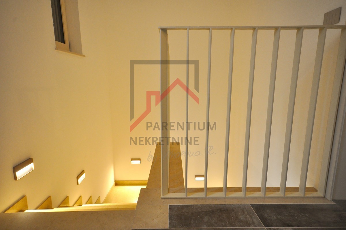 Funtana, grande opportunità, ottima posizione - casa arredata vicino al mare!!!