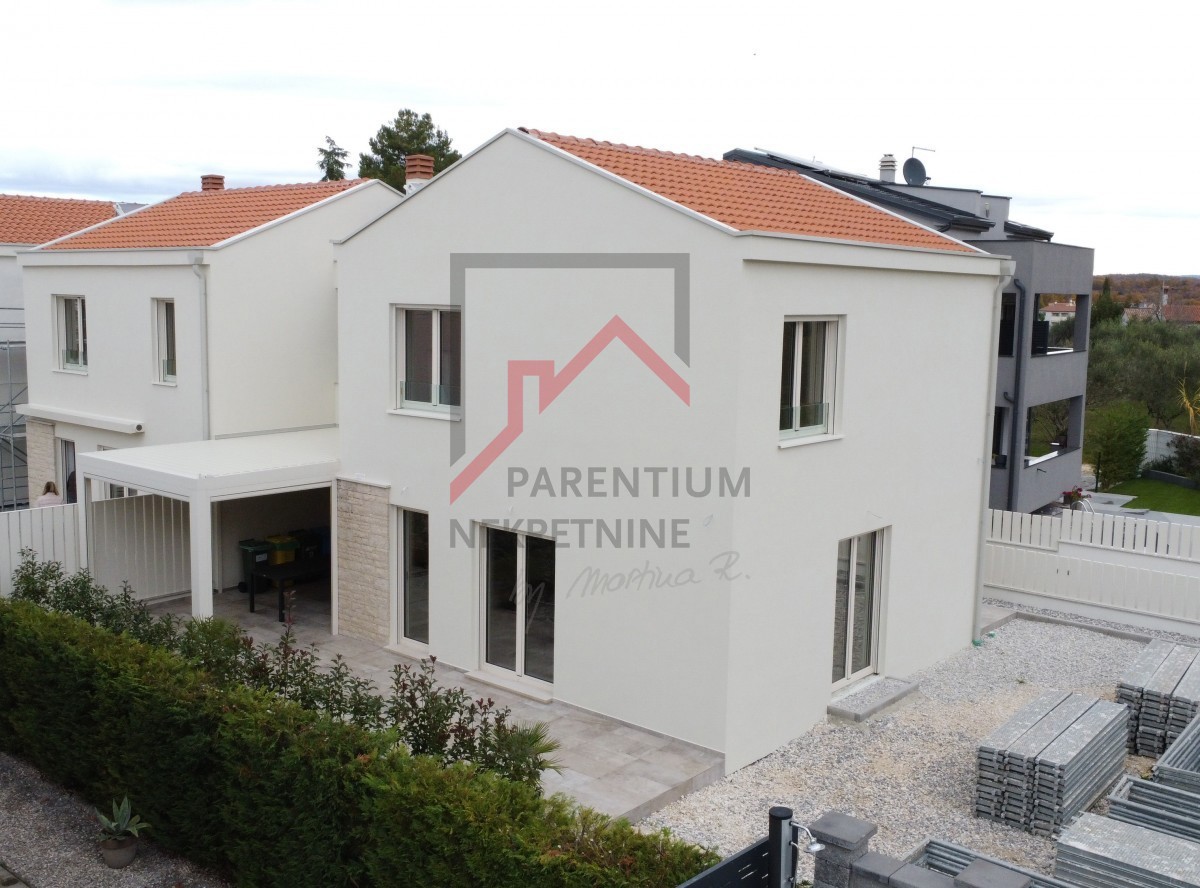 Funtana, grande opportunità, ottima posizione - casa arredata vicino al mare!!!