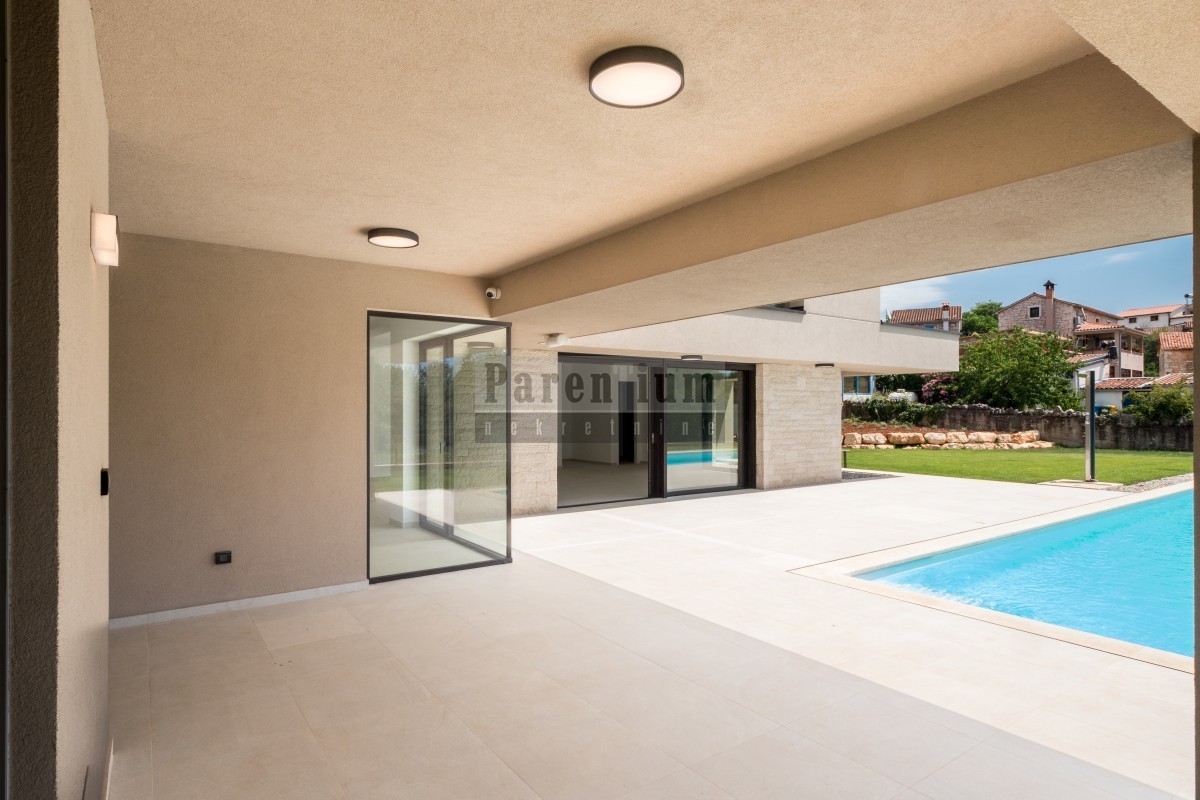 Dintorni di Parenzo, villa moderna di lusso con piscina e sauna!