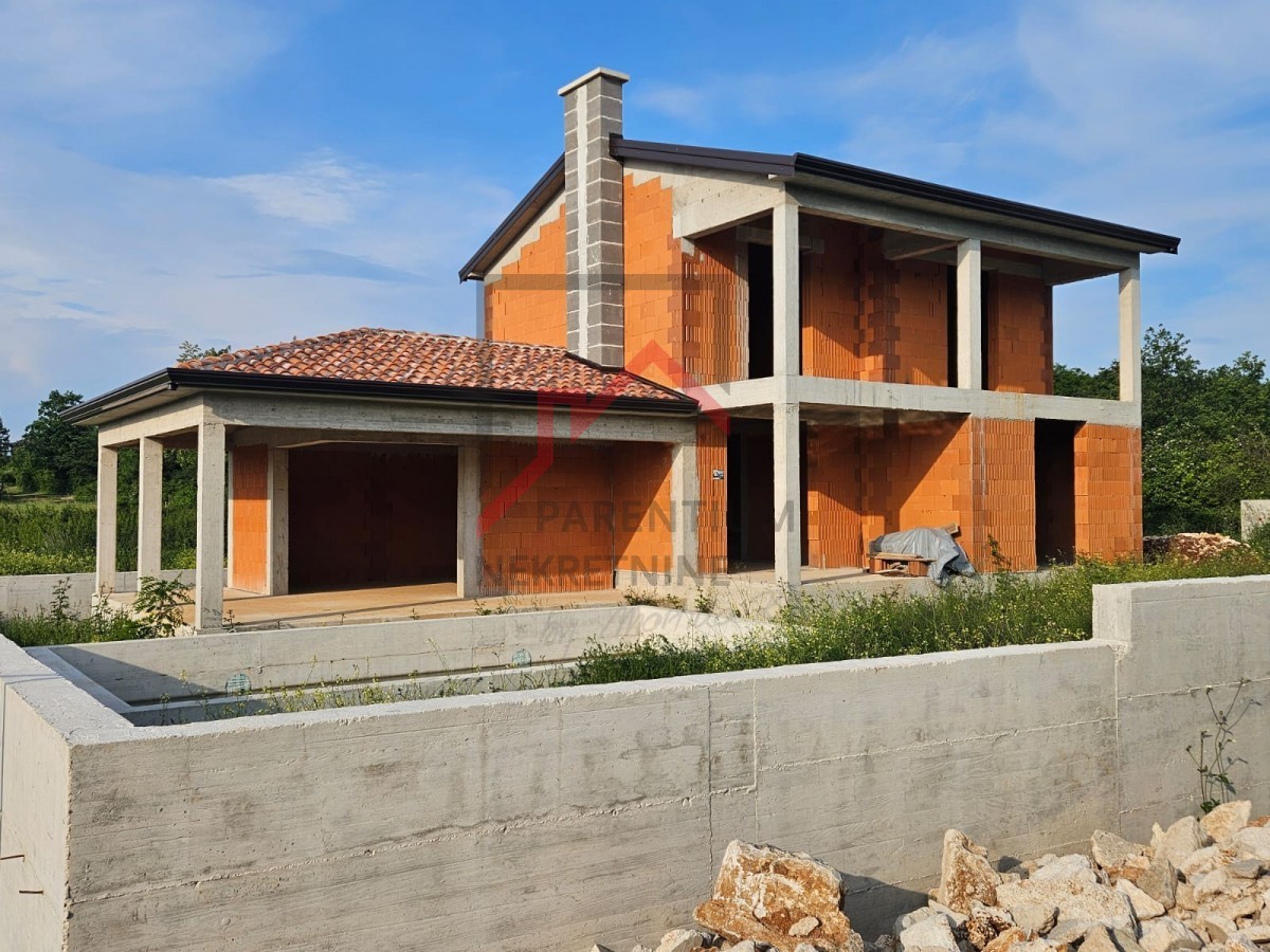 Vendita di una casa in posizione tranquilla - chiavi in ​​mano