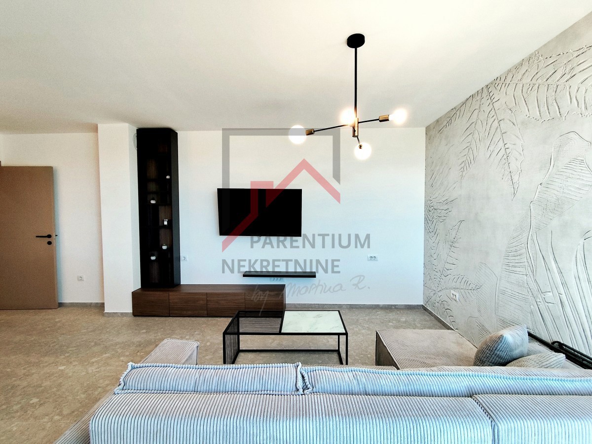 Istria, zona Parenzo - Appartamento di design con tre camere da letto e vista mare - nuova costruzione