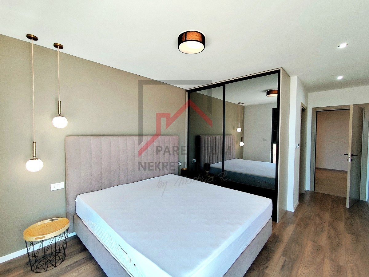 Istria, zona Parenzo - Appartamento di design con tre camere da letto e vista mare - nuova costruzione