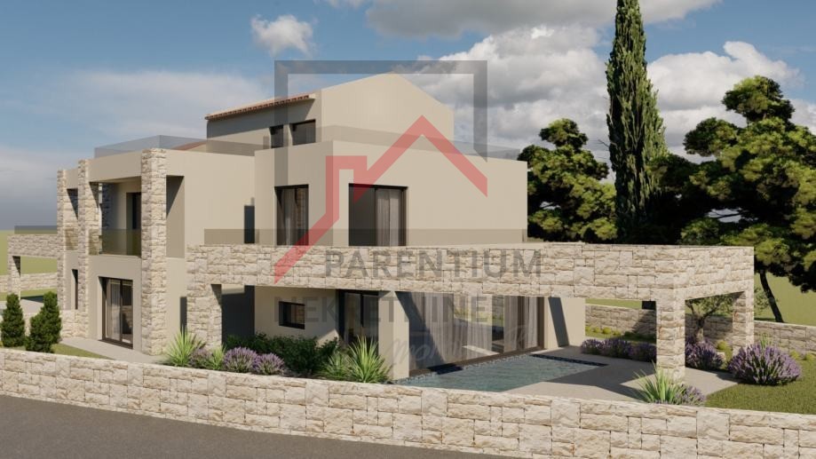 Terreno edificabile con permesso di costruire valido per una casa bifamiliare