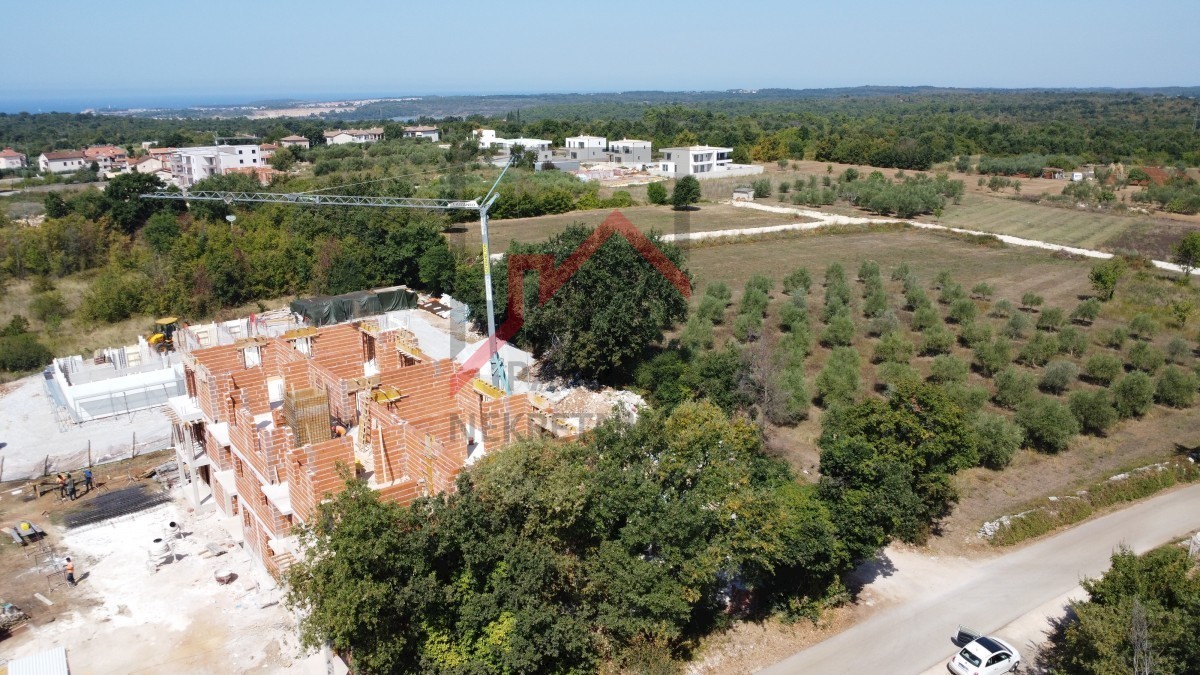 Poreč, dintorni, bellissimo appartamento al primo piano in un edificio con ascensore!