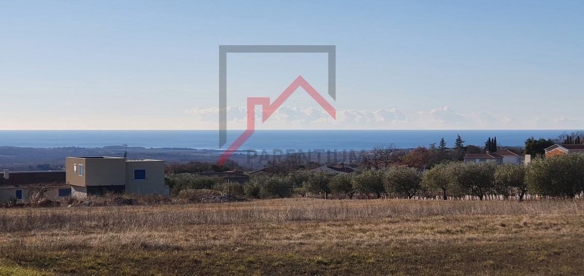 Istria, Parenzo - Lussuoso terreno edificabile con vista mare e permesso di costruire