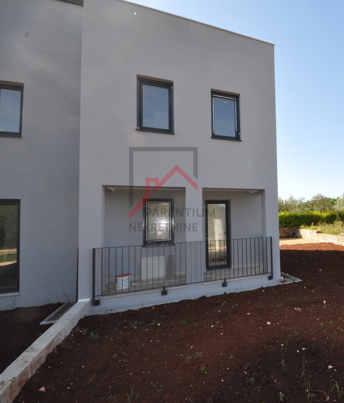 Parenzo, dintorni, appartamento su due piani con vista mare!