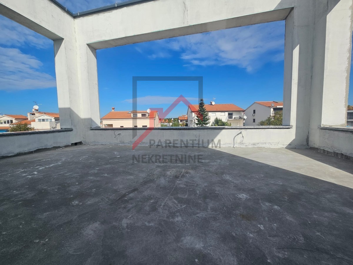 Parenzo, splendida penthouse con vista mare!