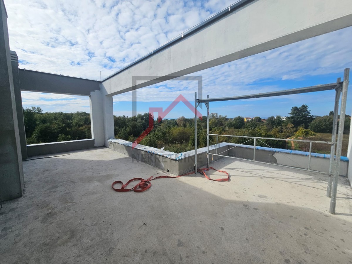 Parenzo, splendida penthouse con vista mare!