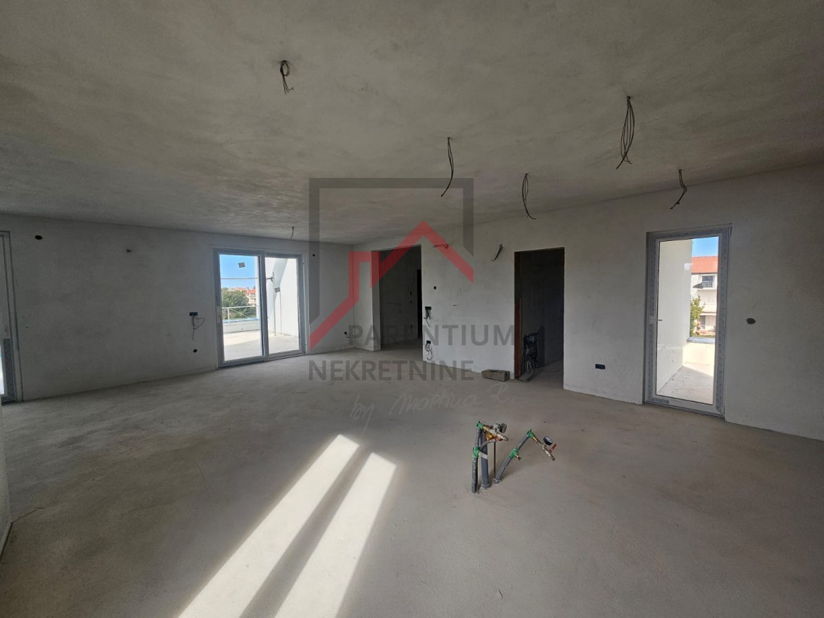 Parenzo, splendida penthouse con vista mare!