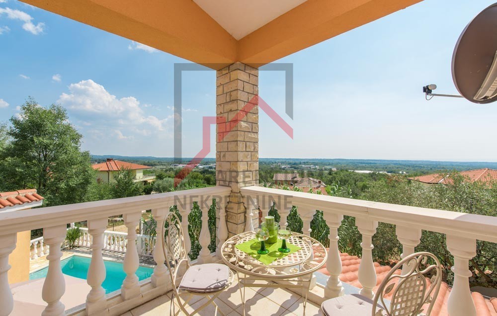 Istria, Parenzo - Moderna casa bifamiliare con piscina e vista mare vicino a Parenzo