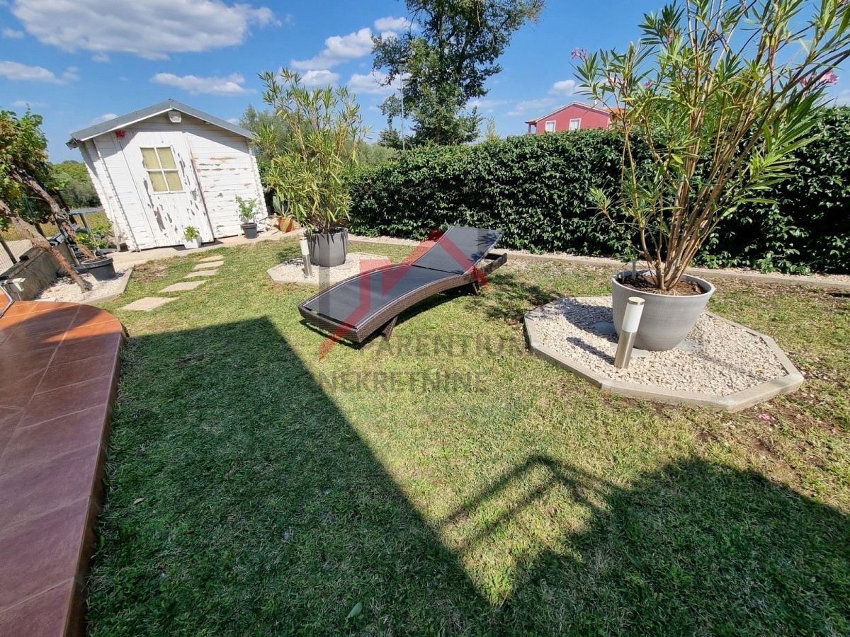 Casa, prima in fila, vicina a tutti i servizi!