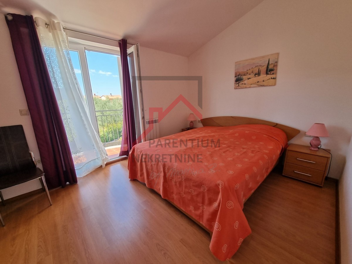 Casa, prima in fila, vicina a tutti i servizi!