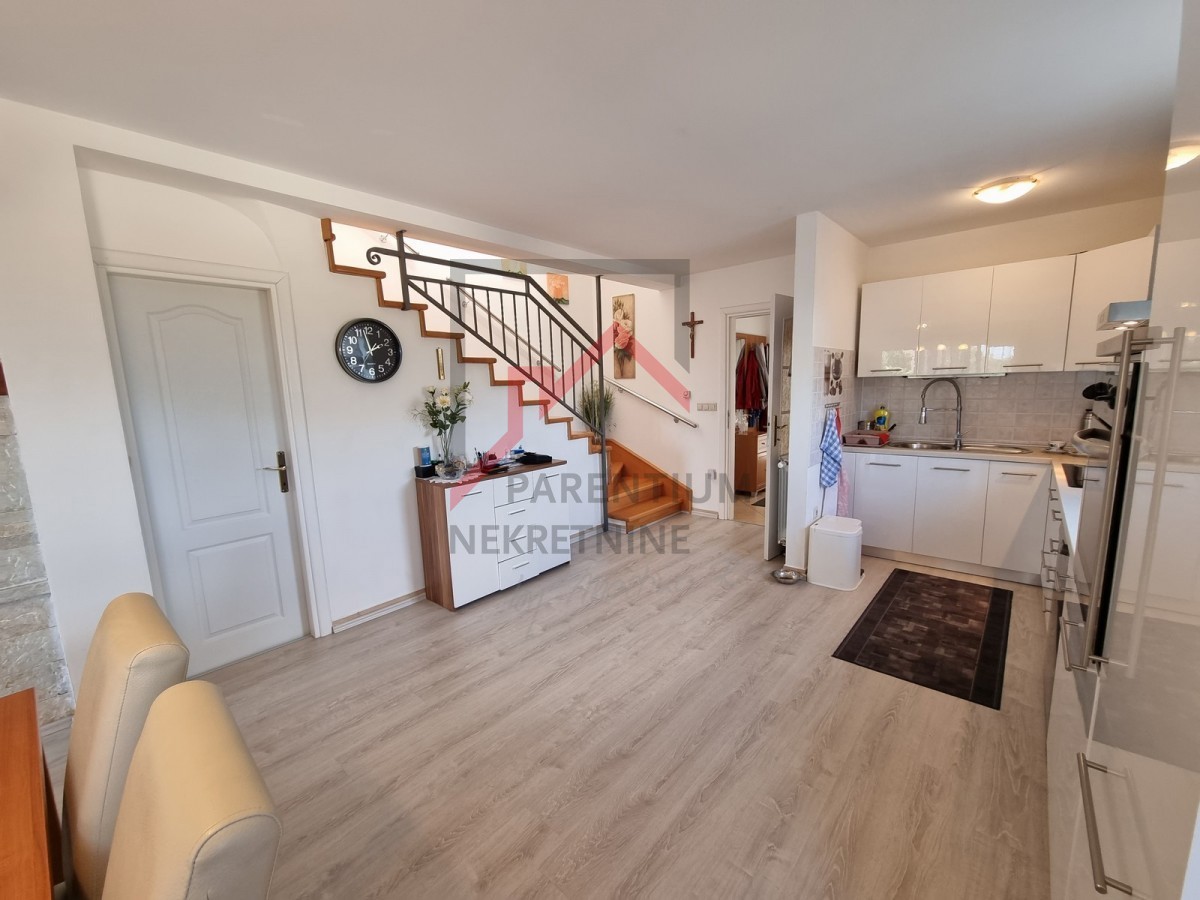 Casa, prima in fila, vicina a tutti i servizi!