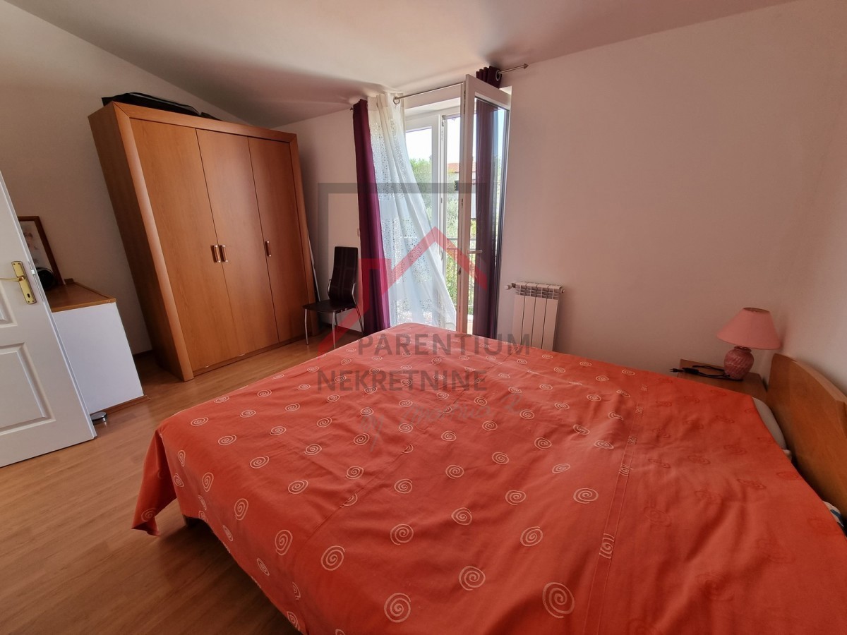 Casa, prima in fila, vicina a tutti i servizi!