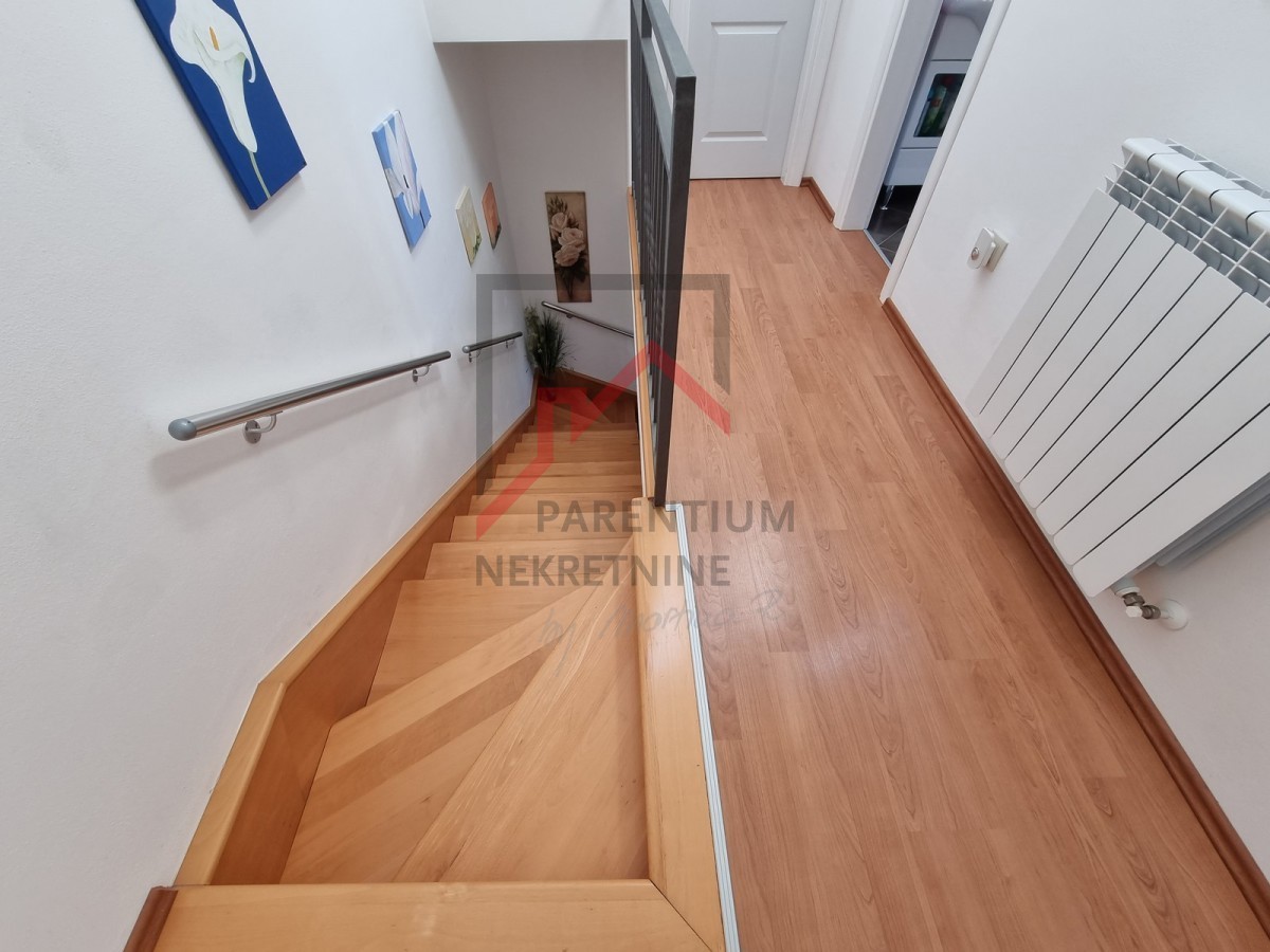 Casa, prima in fila, vicina a tutti i servizi!