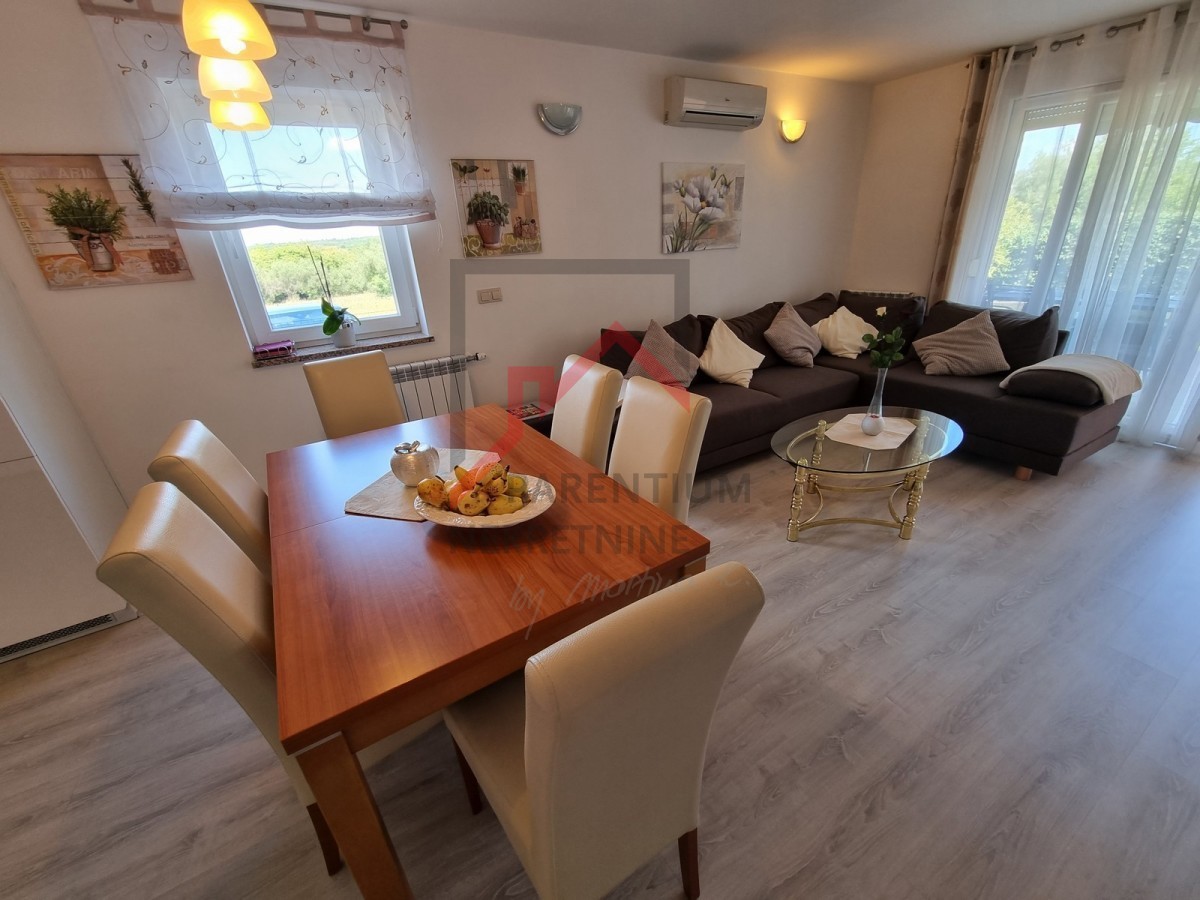 Casa, prima in fila, vicina a tutti i servizi!